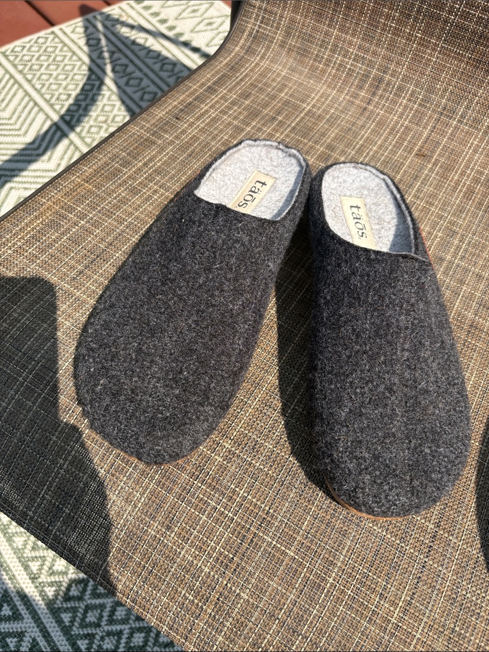 Taos Footwear Women’s Charcoal Felt Slip-On Loafers
